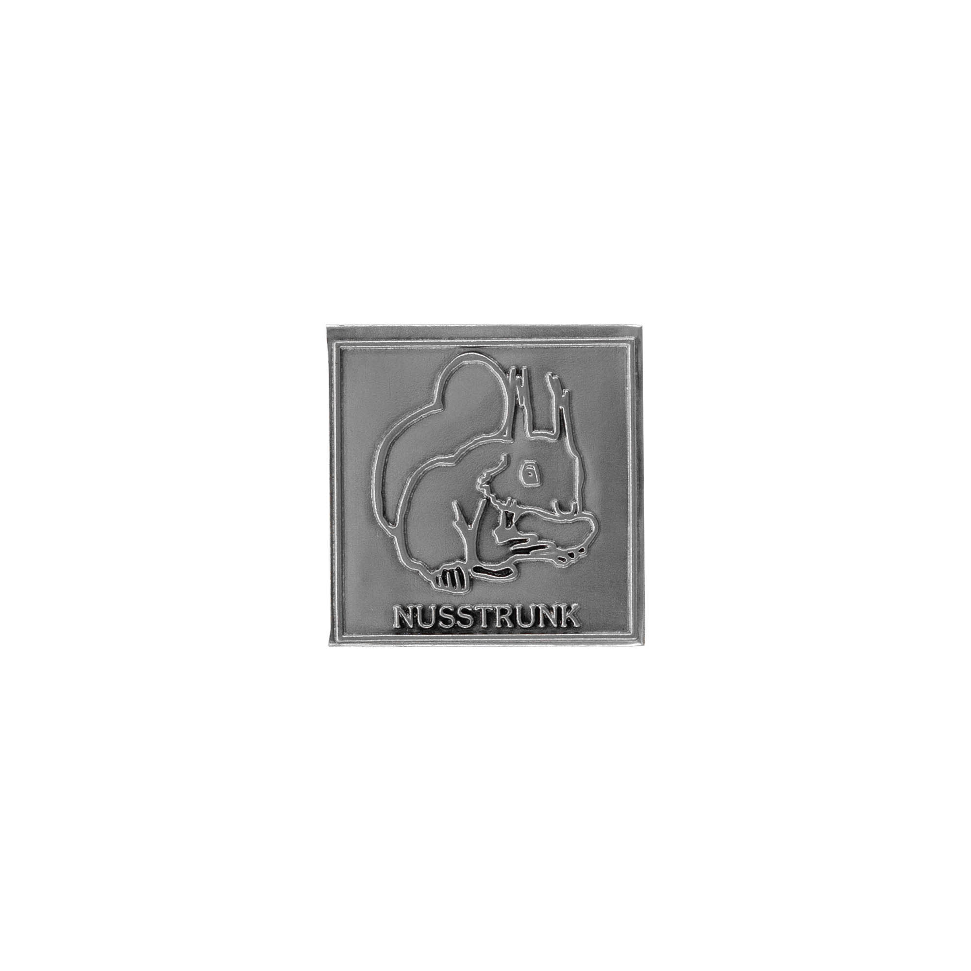 Tennetikett 'Nusstrunk', kvadratisk, metall, silver Tennetikett 'Nusstrunk', kvadratisk, metall, silver